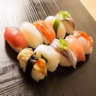 54A. Nigiri Variado (12 Pzs.)