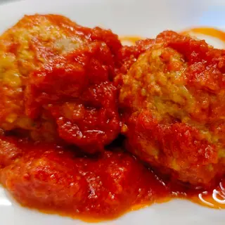 2 Polpette di carne al sugo