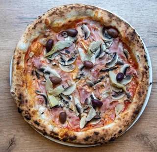 Pizza Capricciosa