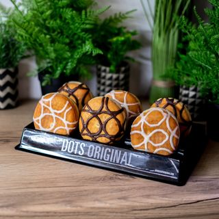 Донът с пълнеж баварски крем (120г)