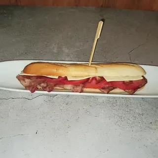 Baguette De Lomo, Queso, Tomate