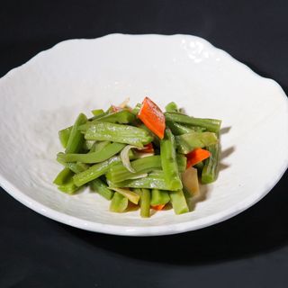 Verdura cinese saltata (gongcai)