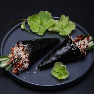 Гункан "Темаки унаги" (2 шт.)