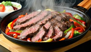 Wołowina tańcząca na gorącym półmisku