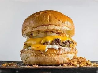 БУРГЕР МЕНЮ Чізі (ФРІ+ПЕПСІ) Г