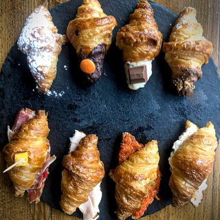 Caja Pequeña Alpedreteños Mixta (caja 8uds)