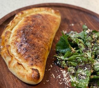 Calzoni À La Chevrette