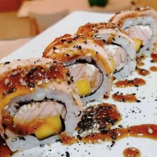 Uramaki Dragão (8 Peças)