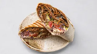 Tzatziki Gyros wrap + Pomes