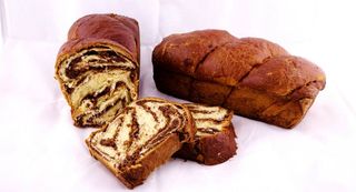 Cozonac cu cacao rahat si nuca (precomanda 24 ore)