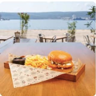 Крафт бургер + Кола Кола кен