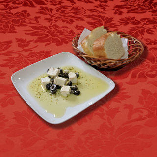 Queijo Feta com Azeitonas em rodelas