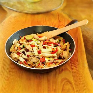 Poulet Aux Champignons Noirs + Bambou