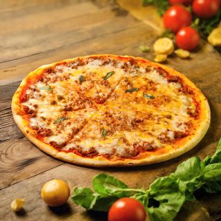 Extra Pizza Bolognaise.