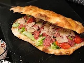 Pinsa tartare e tartufo