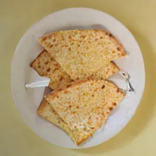 Naan De Queso