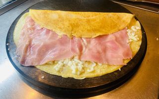 Crepe De Queso Y Jamón York
