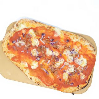 Tonno e cipolla - pizza rossa