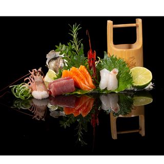 S5. Sashimi misto special. 10 pezzi