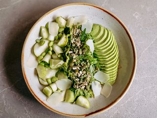 Салат зелений з авокадо (225g)