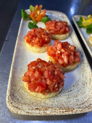 Bruschete cu roşii