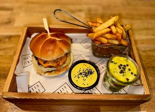 SMASH COUNTRY CHEESEBURGER