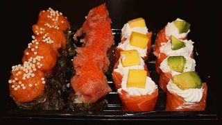 B23. Gunkan Mix 16pçs