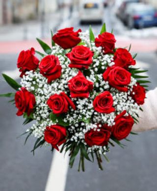 Ramo De  12 Rosas Rojas