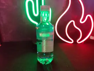 AGUA LLEVAR