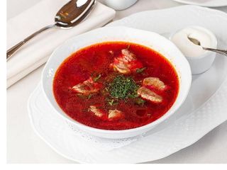 Класичний український борщ з курочкою або телятиною, або грибами