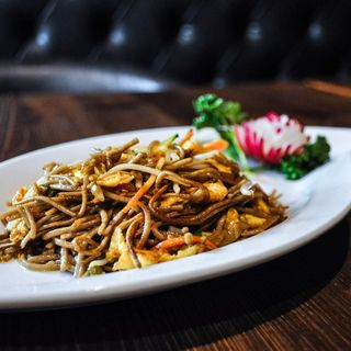Yakisoba con frutti di mare