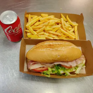 Menú: Bocadillo pollo especial + papas+bebida