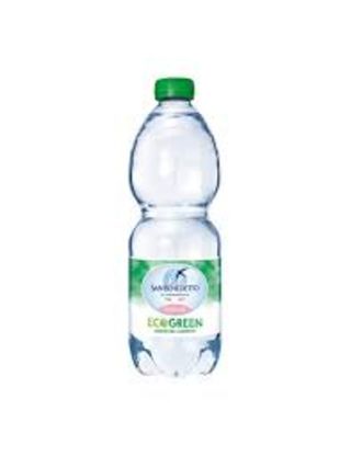 Acqua naturale