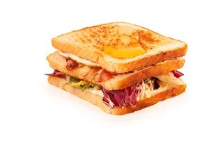 Sandwich Sandwich Viena: jamón york, bacon, queso Edam, huevo frito y vegetales