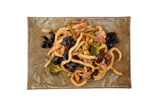 Wok- лапша с курицей