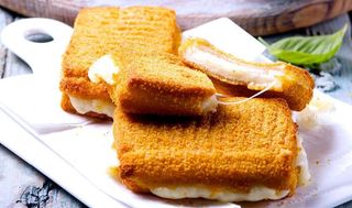 MOZZARELLA IN CARROZZA (5169)