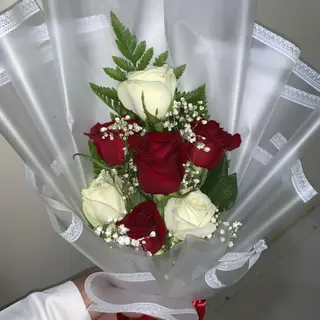 7 roses mélange