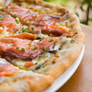 Pizza De Salmón (Medium)