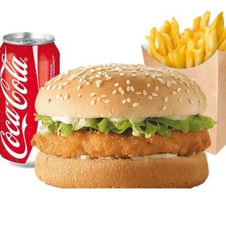 MENU HAMBURGUESA DE POLLO CON PATATAS Y REFRESCO