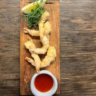 Креветки темпура з соусом Світ Чилі