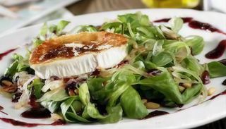 Ensalada De Queso De Cabra