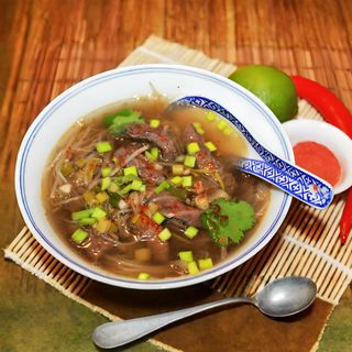 Острый суп с говядиной