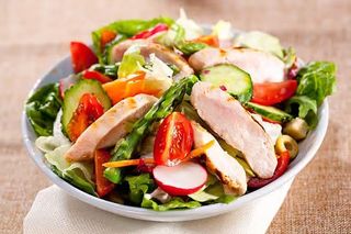 Salata de pui
