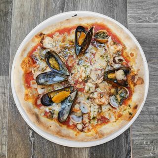 Pizza Ai Frutti Di Mare (33 Cm.)