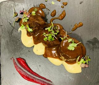 Terrina De Rabo De Toro Al Oporto