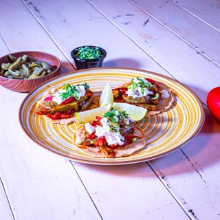 (2) Tacos de Nopales (Cactus)