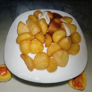 Patatas bravas