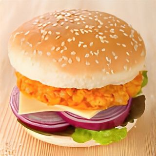 Хамбургер с шницел и кашкавал (350г)