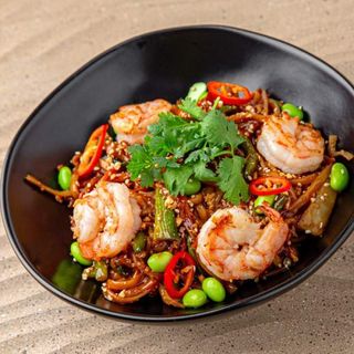 Rice noodles with shrimps 
