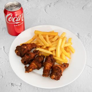 Alitas (5 Uds.) Con Patatas Y Coca-Cola Sabor Original lata 330ml.